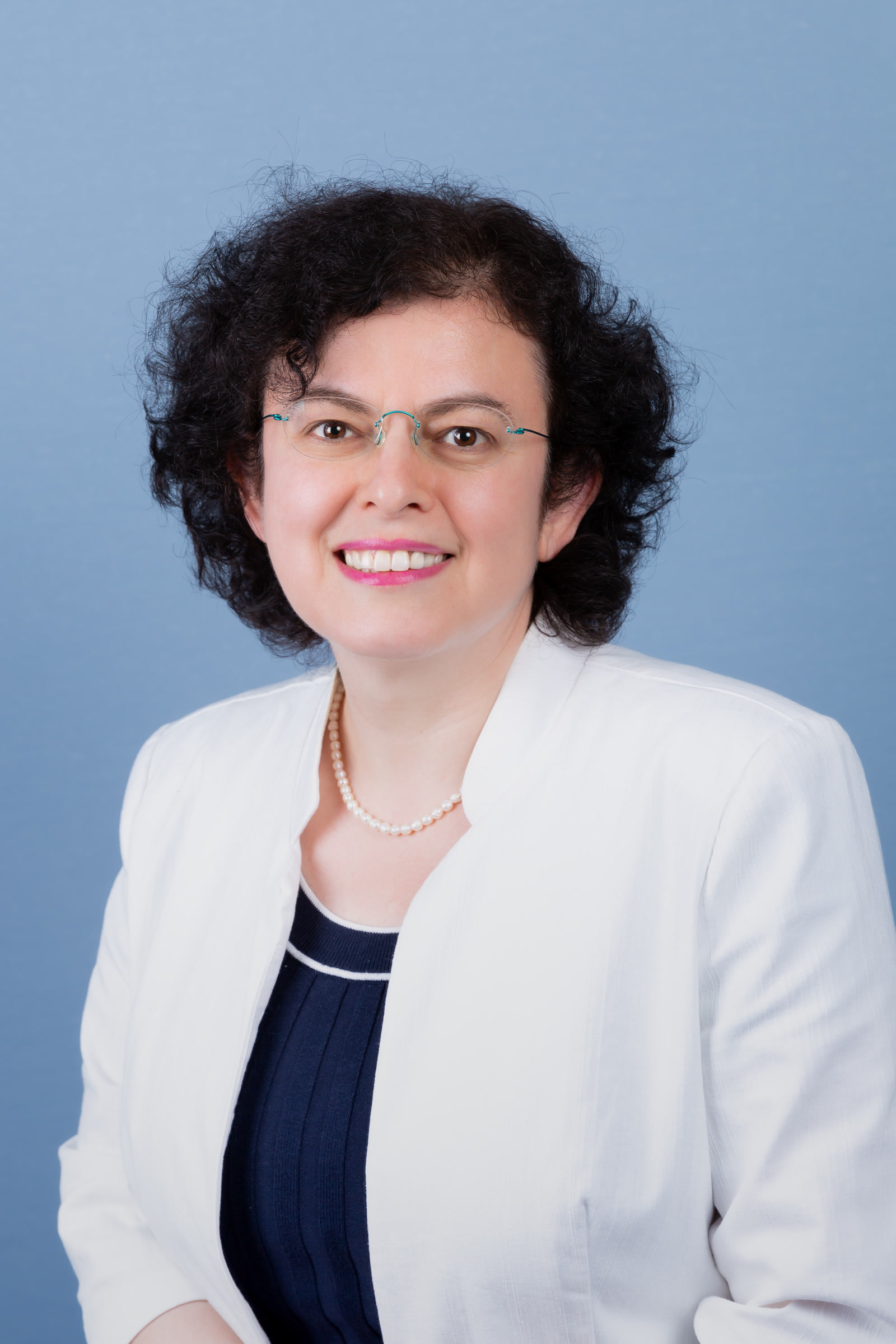 Portrait of author Asya Pereltsvaig